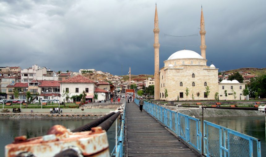 Discover the Timeless Charm of Avanos: Cappadocia’s Pottery Haven